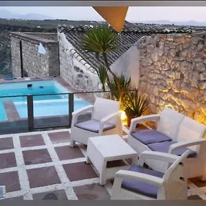Turisticos La Casa Vieja Sabiote